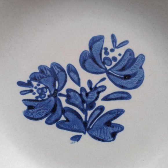 Vintage Pfaltzgraff Yorktowne Pasta & Soup Bowl - Picture 2 of 5